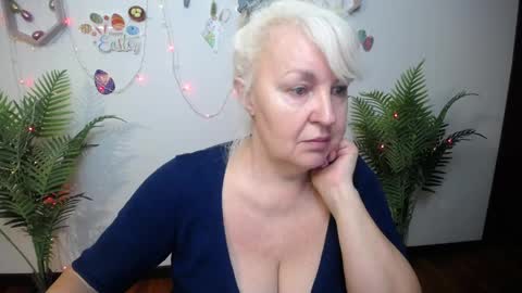 Snapshot of kamaliasim chatting on April 5, 2026, 6:27 pm KamaliaSim online show from April 5, 2026, 6:27 pm