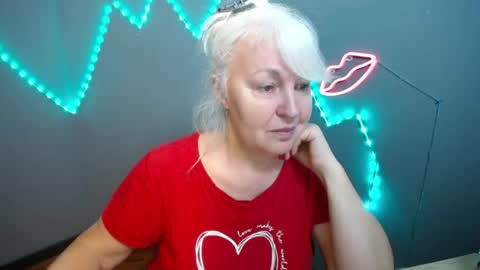 Snapshot of kamaliasim chatting on April 12, 2026, 6:24 pm KamaliaSim online show from April 12, 2026, 6:24 pm