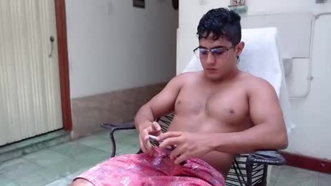 Snapshot of kamenov00 chatting on September 8, 2025, 3:22 pm kamenov00 online show from September 8, 2025, 3:22 pm