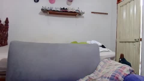 Snapshot of kamenov00 chatting on October 29, 2025, 5:25 pm kamenov00 online show from October 29, 2025, 5:25 pm