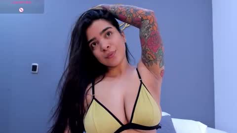 Kamila Betancourt online show from June 3, 2026, 3:17 pm