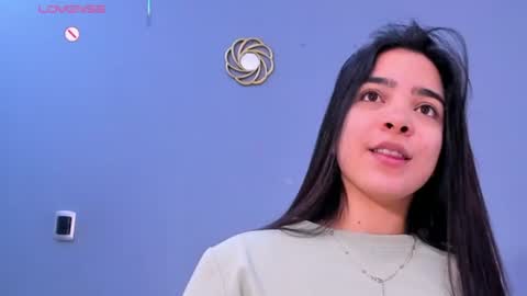 Kamila Betancourt online show from June 25, 2026, 12:31 pm