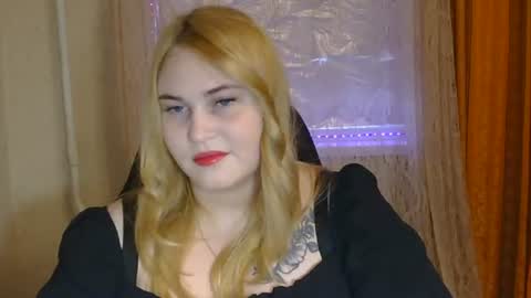 Snapshot of kamilablonde chatting on July 29, 2026, 5:22 pm KamilaBlonde online show from July 29, 2026, 5:22 pm