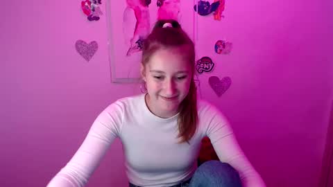 Snapshot of kamilla_love_ chatting on September 25, 2025, 1:15 pm kamilla_love_ online show from September 25, 2025, 1:15 pm
