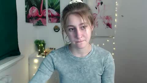 Snapshot of kamilla_love_ chatting on October 13, 2025, 1:33 pm kamilla_love_ online show from October 13, 2025, 1:33 pm