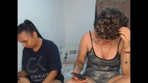 Snapshot of kammy_cami chatting on May 19, 2026, 9:48 am kammy y camila online show from May 19, 2026, 9:48 am