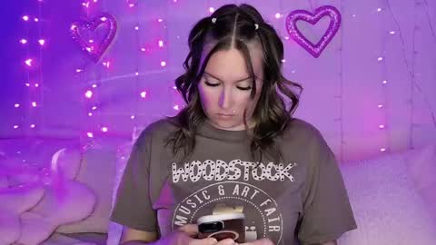 kamrynmarie69 online show from May 3, 2026, 1:22 am