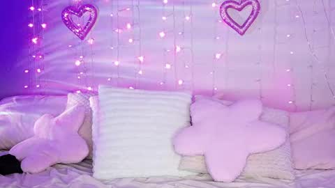 kamrynmarie69 online show from May 16, 2026, 1:13 am