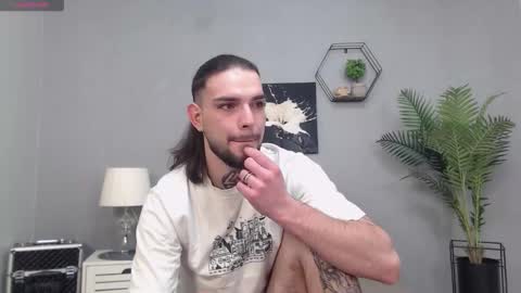 Snapshot of kanehunter chatting on February 20, 2026, 10:32 pm Kane online show from February 20, 2026, 10:32 pm