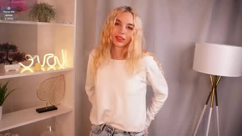 Alice online show from October 1, 2025, 3:34 am