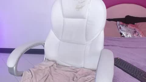 kaoryy_1 online show from May 24, 2026, 11:26 am