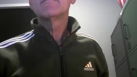 Robbie online show from November 20, 2025, 5:40 am