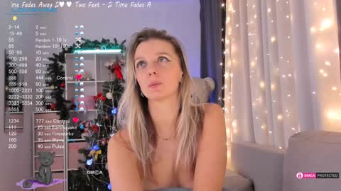 Snapshot of karamelsw chatting on December 27, 2024, 1:00 am Julia online show from December 27, 2024, 1:00 am