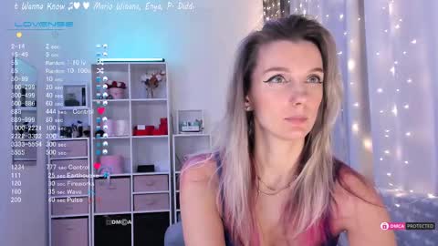 Snapshot of karamelsw chatting on February 22, 2025, 9:59 pm Julia online show from February 22, 2025, 9:59 pm