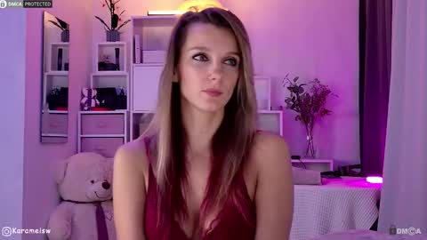 Snapshot of karamelsw chatting on October 14, 2025, 10:21 pm Julia online show from October 14, 2025, 10:21 pm