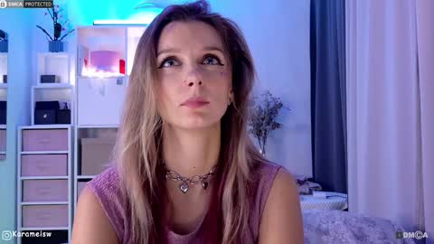 Snapshot of karamelsw chatting on October 27, 2025, 11:09 pm Julia online show from October 27, 2025, 11:09 pm