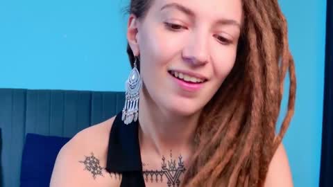 Kara online show from October 19, 2025, 7:36 pm