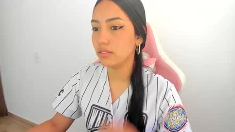 Snapshot of karely_sweet_ chatting on May 22, 2026, 3:17 pm karely_sweet_ online show from May 22, 2026, 3:17 pm