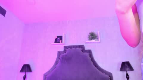 Karely online show from April 12, 2026, 12:54 pm