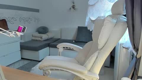 karen0092 online show from March 25, 2026, 12:00 pm