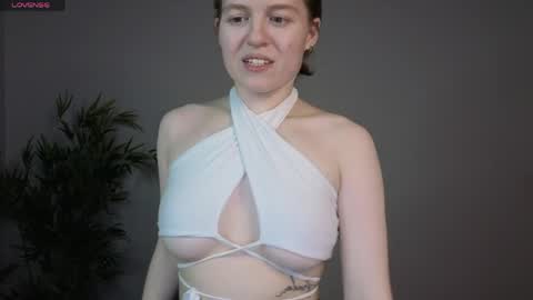 Karen online show from April 1, 2026, 1:41 pm