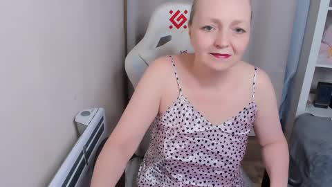 Karen online show from April 10, 2026, 9:58 am