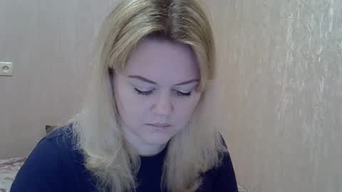 karennelsonx online show from February 28, 2025, 1:58 pm