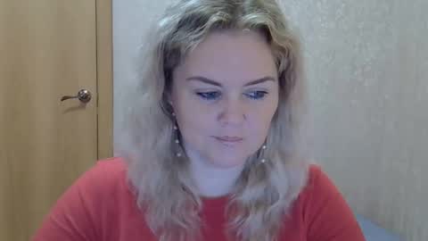 karennelsonx online show from October 5, 2025, 10:35 am