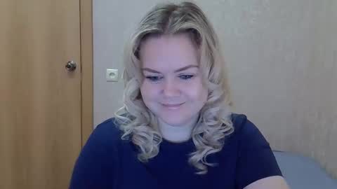 karennelsonx online show from April 9, 2026, 7:58 am