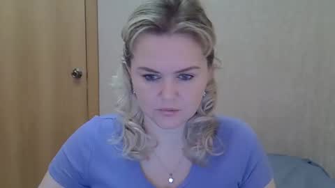 Snapshot of karennelsonx chatting on April 19, 2026, 6:56 am karennelsonx online show from April 19, 2026, 6:56 am