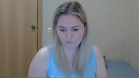 Snapshot of karennelsonx chatting on May 12, 2026, 1:19 pm karennelsonx online show from May 12, 2026, 1:19 pm