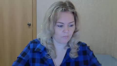 Snapshot of karennelsonx chatting on May 28, 2026, 8:44 am karennelsonx online show from May 28, 2026, 8:44 am