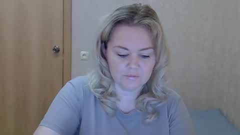 Snapshot of karennelsonx chatting on May 29, 2026, 10:13 am karennelsonx online show from May 29, 2026, 10:13 am