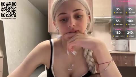 Snapshot of karensimilton chatting on June 21, 2026, 4:20 pm May online show from June 21, 2026, 4:20 pm