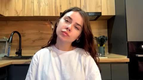 kareystutsman online show from December 18, 2025, 4:29 am