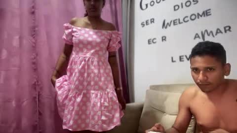 kariina candy and fox online show from February 4, 2025, 6:14 am