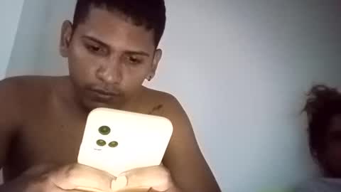 kariina candy and fox online show from February 12, 2025, 11:09 pm