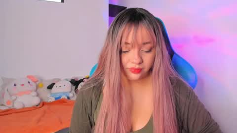 kariina_wong online show from May 5, 2026, 4:15 pm