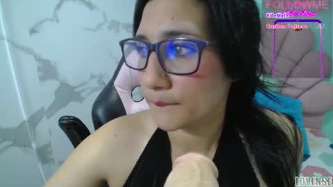 Snapshot of karime_sexygirl chatting on February 26, 2025, 7:05 pm Karime online show from February 26, 2025, 7:05 pm