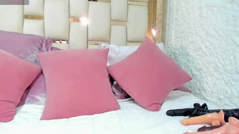 Snapshot of karina_mason chatting on April 19, 2026, 10:56 pm Karina online show from April 19, 2026, 10:56 pm
