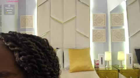 karinaacox online show from May 29, 2026, 11:52 am