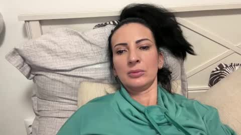 Snapshot of karinablair chatting on January 10, 2025, 4:33 am Karina online show from January 10, 2025, 4:33 am