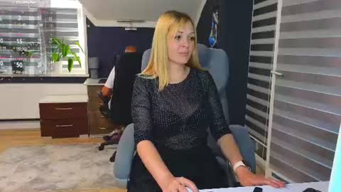 Snapshot of karinadeniss chatting on July 19, 2026, 2:32 pm Onlyfans cute valerri Real Nme Valerri online show from July 19, 2026, 2:32 pm