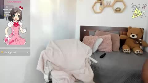 Snapshot of karinaebony_ chatting on January 22, 2025, 3:18 pm Karina online show from January 22, 2025, 3:18 pm