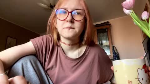 Karina online show from March 10, 2026, 7:13 am