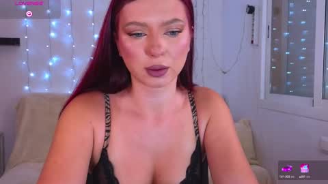 Snapshot of karinchik_ chatting on February 18, 2025, 6:37 pm Karina online show from February 18, 2025, 6:37 pm