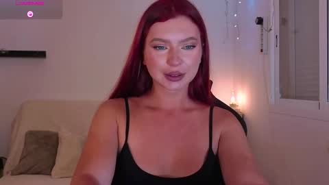 Snapshot of karinchik_ chatting on September 18, 2025, 6:54 pm Karina online show from September 18, 2025, 6:54 pm