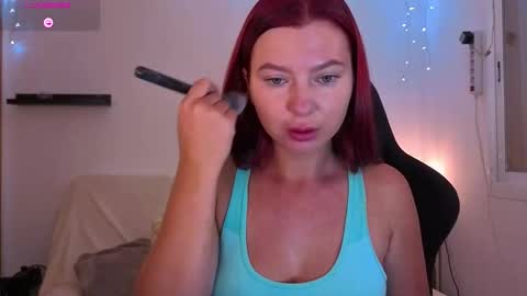 Snapshot of karinchik_ chatting on September 23, 2025, 6:33 pm Karina online show from September 23, 2025, 6:33 pm
