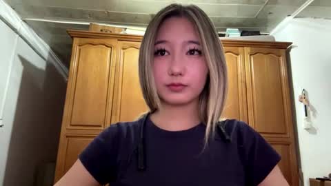 Snapshot of karissagius chatting on June 29, 2026, 10:15 am karissagius online show from June 29, 2026, 10:15 am