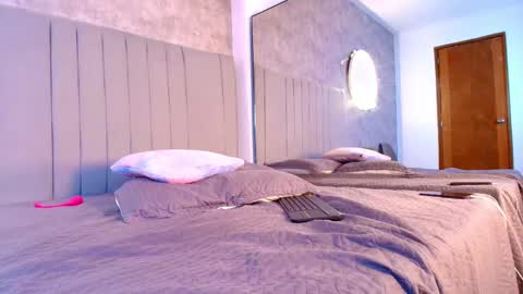 Snapshot of karla__ruiz chatting on September 30, 2025, 10:26 pm Karla online show from September 30, 2025, 10:26 pm